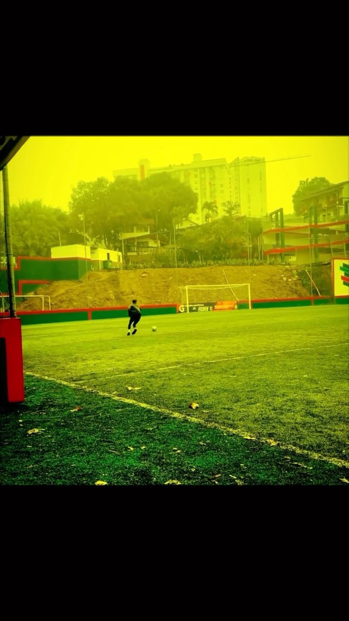 umarali_gh в LOOKY. #feelfree,#nostress,#football. This is the only tim...