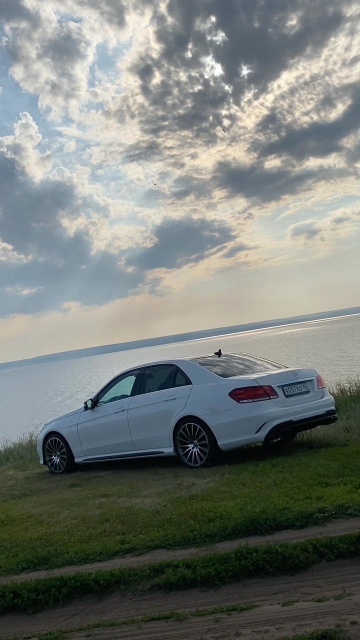 _evgeniynesterov в LOOKY. #mb,#mercedes,#mercedesbenz,#mercedesamg,#mercedesclub,#mb212,#mercedes212,#w212,#amg,#w212amg,#w212club,#w212restyling,#eclass,#eclass_w212,#eclub,#мб,#мерседес,#мерседесбенц,#мерседесамг,#мерседесклуб,#мб212,#мерседес212,#в212,#амг,#в212рестайлинг,#в212амг,#екласс,#ешка,#замок,#замокгарибальди. Togliatti - rodnaya ...