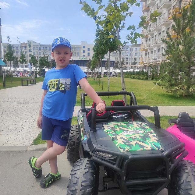 irinakislianitsina в LOOKY. . Ну как же без машин....