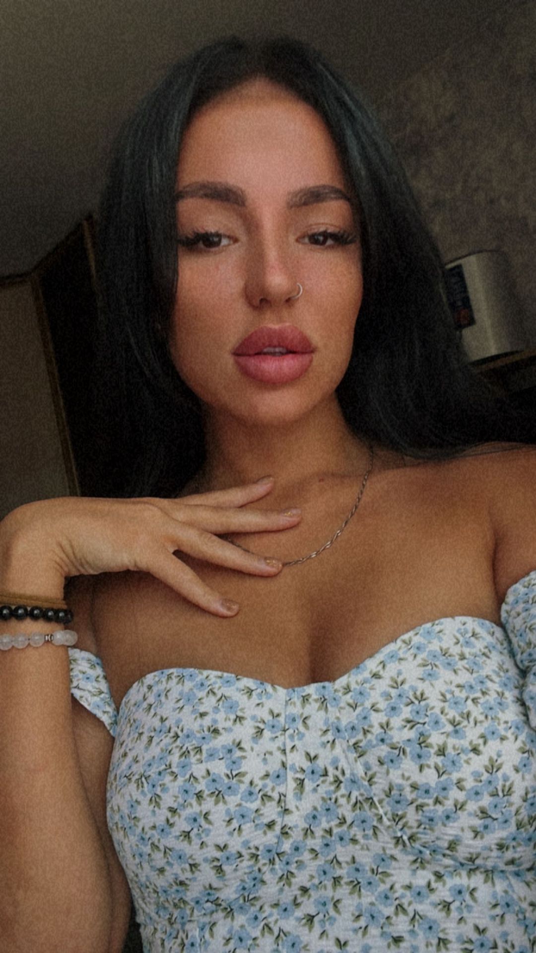 rudakova_a.v в LOOKY. . Расскажи, какая она?
