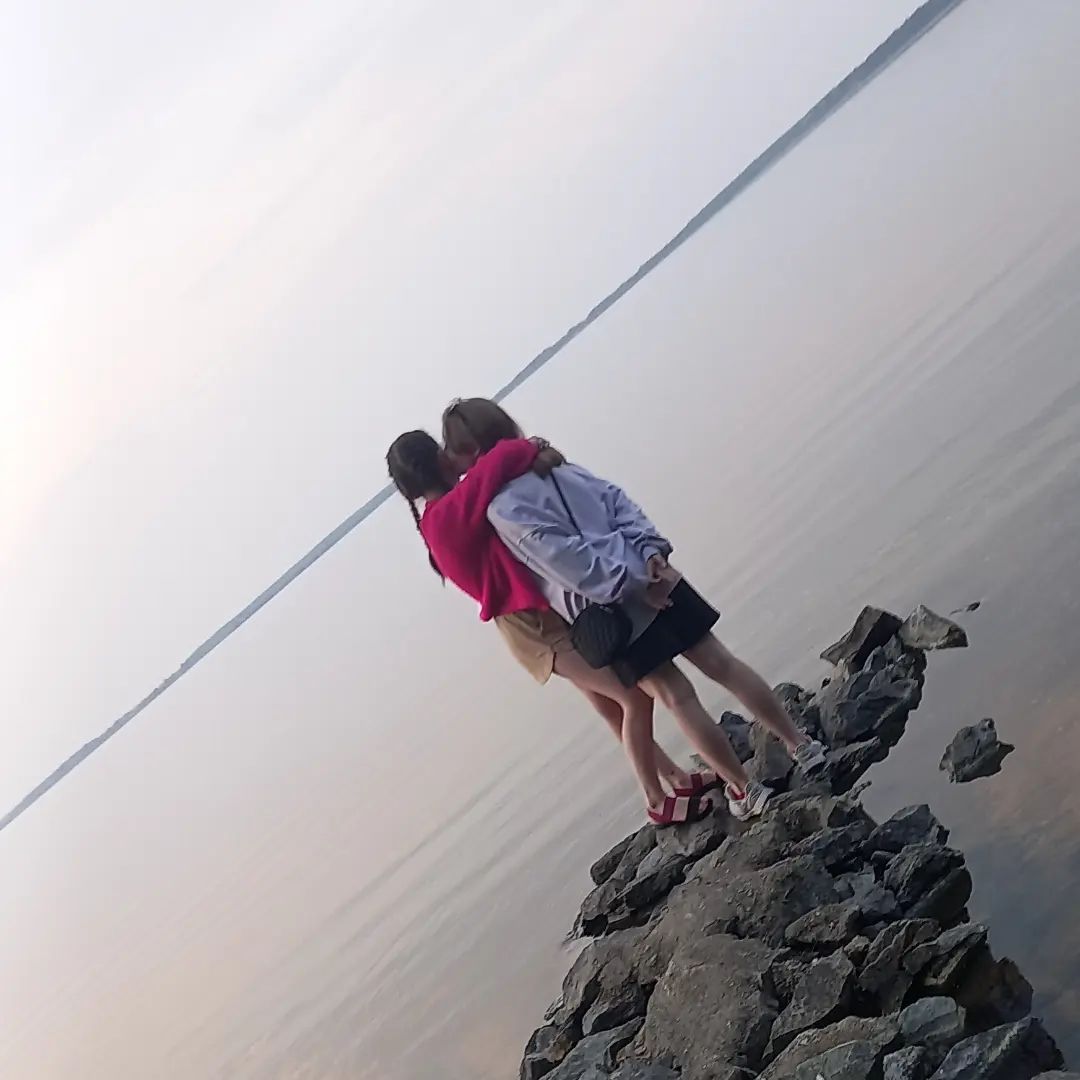 olik_in_ass в LOOKY. . null