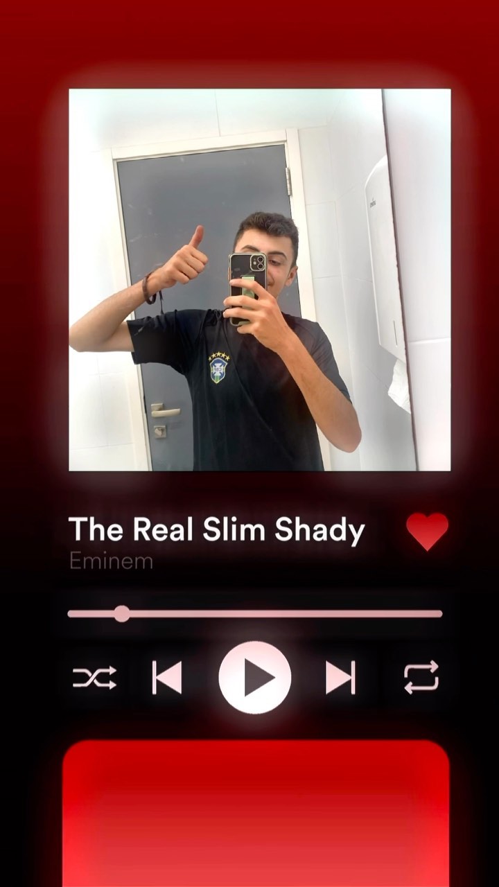 0flc в LOOKY. #fyp,#eminem,#edit,#explore. Stand up baby.🫦 #fy...