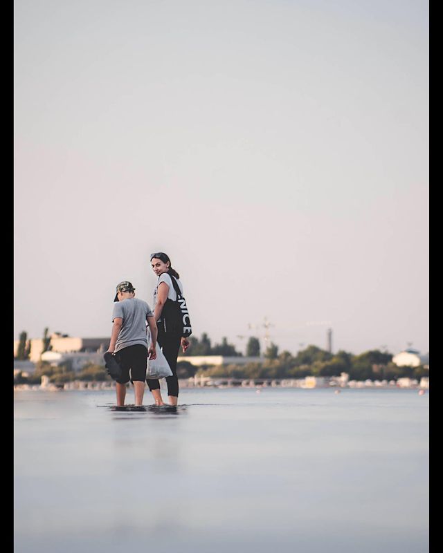 notmewhyitsalwaysme в LOOKY. #sea,#crimea,#blacksea,#summer,#beach,#walkonwater,#reflection,#photo,#a7iii,#city,#white,#bright,#simplephoto,#happypeople,#vacation,#bluesea. .
.
.
.
____________...