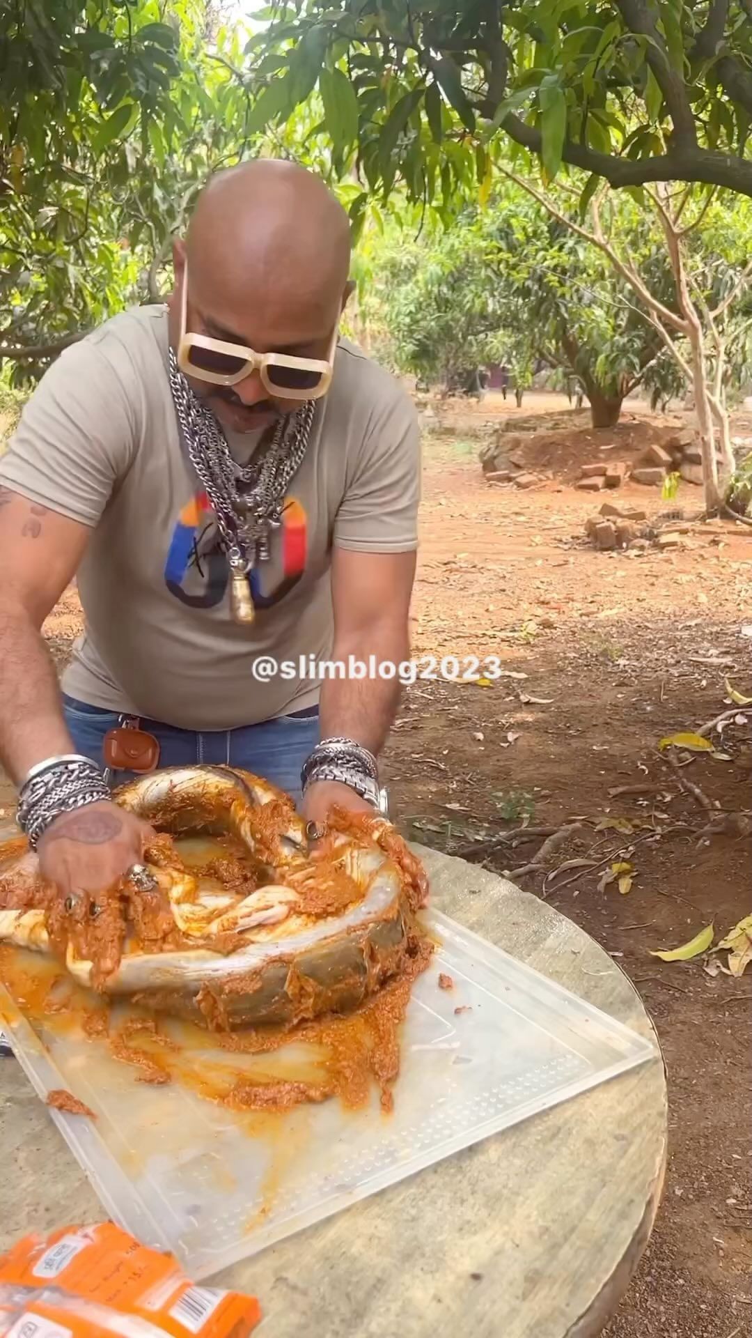 slimblog2023 в LOOKY. #Memes,#TundeEdnut,#bellanaijaweddings. •Follow @slimblog202...