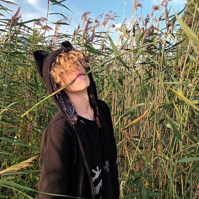 mandy_hell в LOOKY. . null