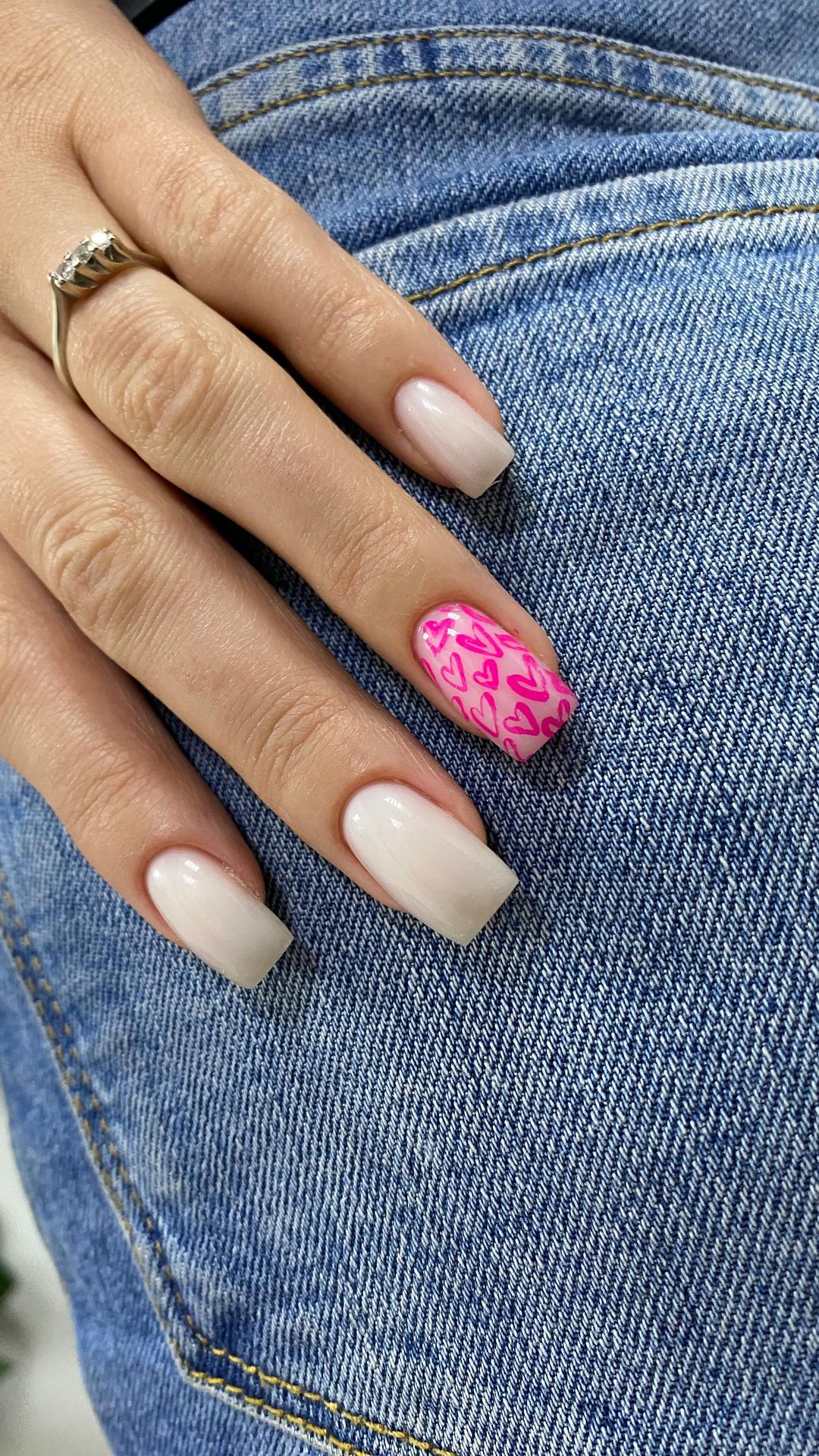 elizaveta_nail33 в LOOKY. #стемпинг#маникюр#тренд2023#gostemp#маникюрвладимир. 🩷
#стемпинг#маникюр...