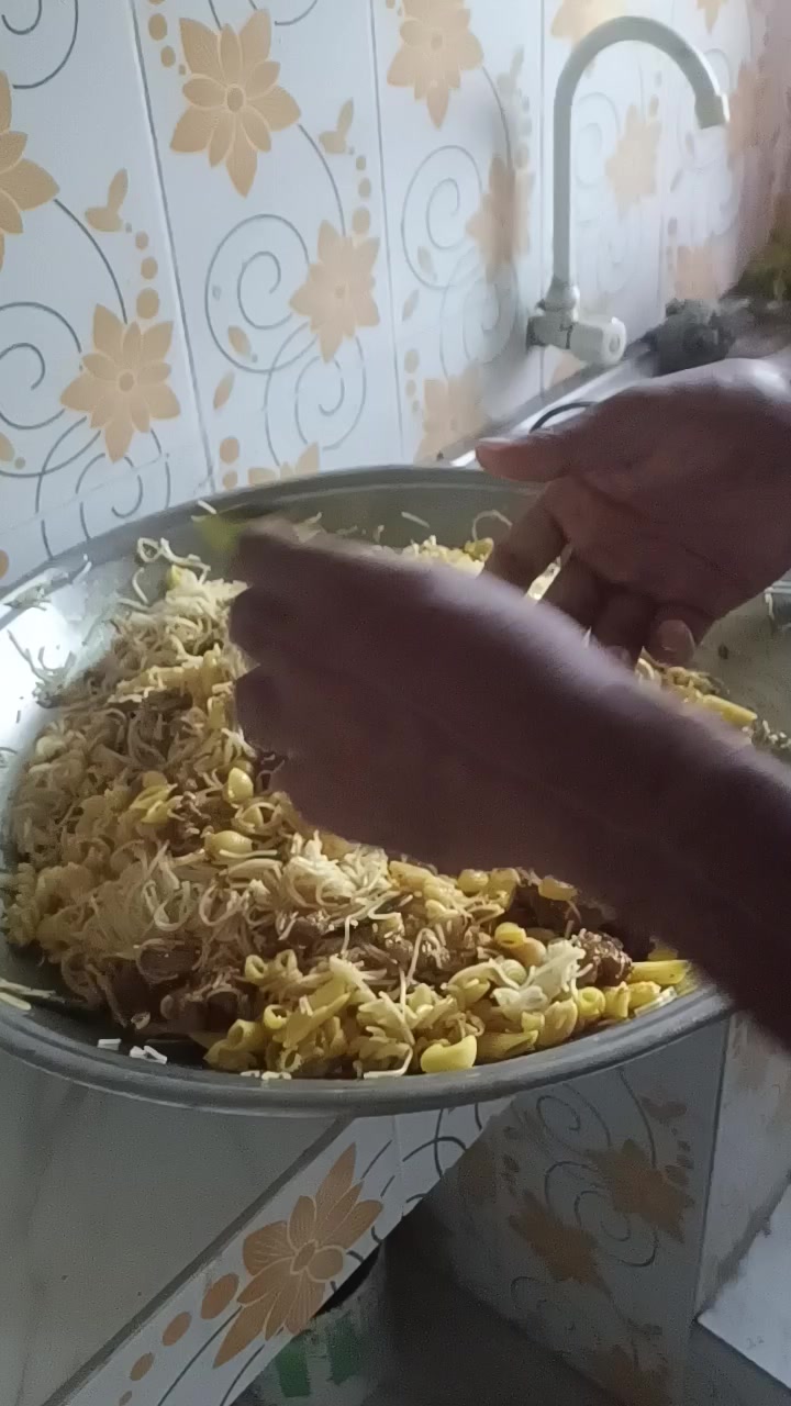 habiburrahmanarin в LOOKY. . নুডুলস বিরিয়ানি 🤤�...