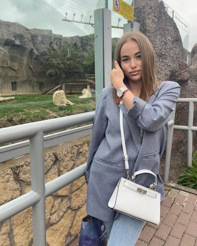 vadumova в LOOKY. . null