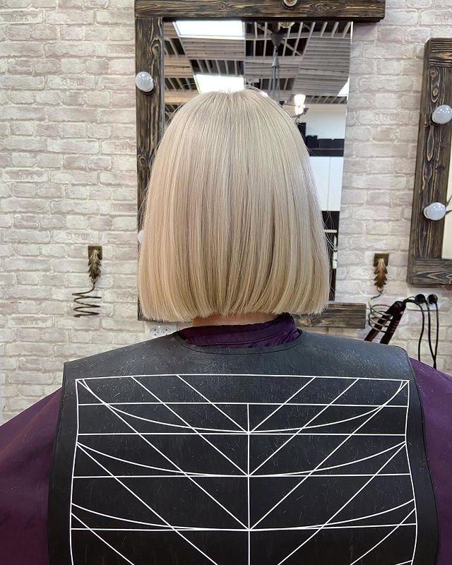 emi.beauty.az в LOOKY. #makeup#hairstyle#colorhair#kesim#baku#türkiye#tambov#ombre#airtach#bolayage#blonde#стрижки#болаяж#аиртач#мелирование#тоталблонд#студиякрасоты#окрашивание#шатуш#балаяж#блонд#платина#локоны#голливудскаяволна#color#lorealparis#hudabeauty#sacbakımı#follow#like. Тотал блонд 💎🌸

#m...