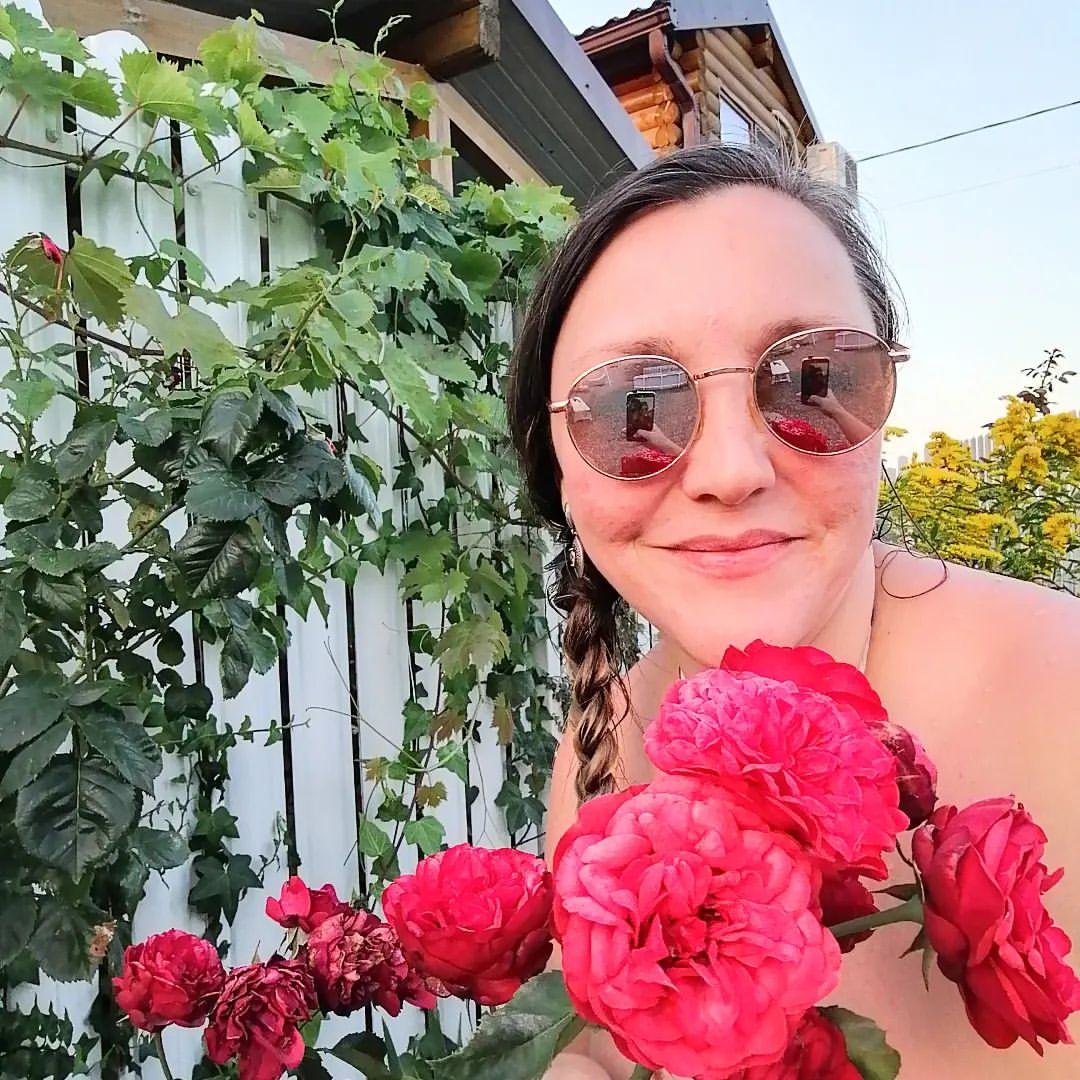 Везде найду хоть один цветочек🌹🌹🌹