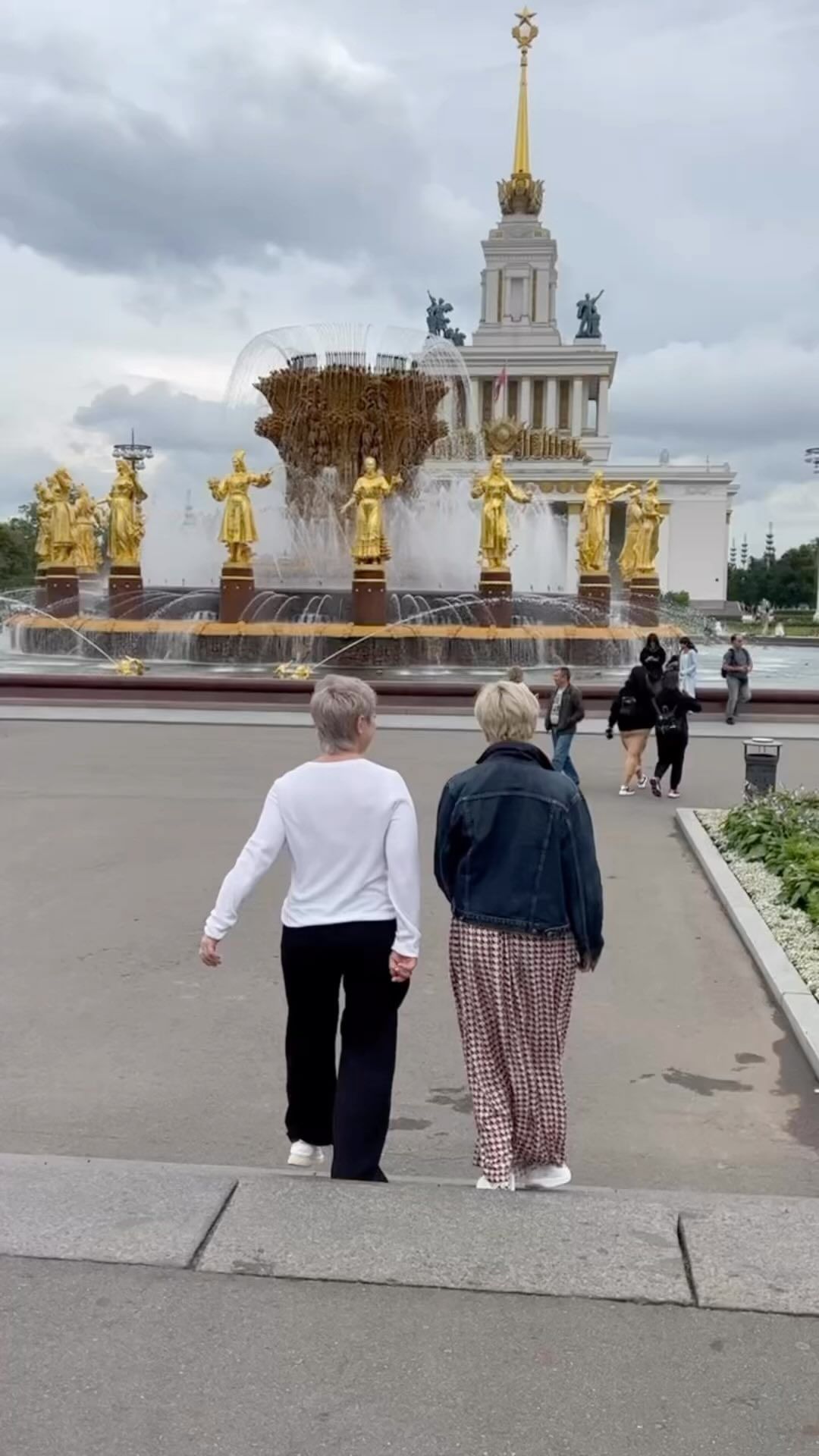 svetnl.finance в LOOKY. . Есть риски при инвес...