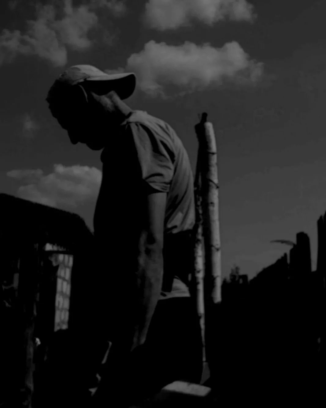 Беда в том, что всеохватность технологии и массового маркетинга разрушает ожидания множества людей. Из-за наплыва исключительного люди ощущают себя неполноценными и думают, что нужно быть более необычными, более радикальными и более самоуверенными, чтобы их заметили и оценили.
© Марк Мэнсон #тонкоеискусствопофигизма 
#цитаты 
#спорт