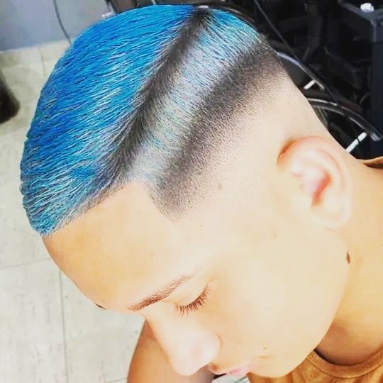 metododegrade6 в LOOKY. #CabeloDegradê,#ExpressãoColorida,#BelezaÚnica#cartesbrasil,#corte,#cartesbrasil,#cortesdecabelomasculino,#cortesdecabelosfemininos,#cortesdecabelosfemininos,#cortescurtos,#cortesdecabelo,#cortesmodernos,#cortesbrasil. 💈Seja bem-vindo🩵

...