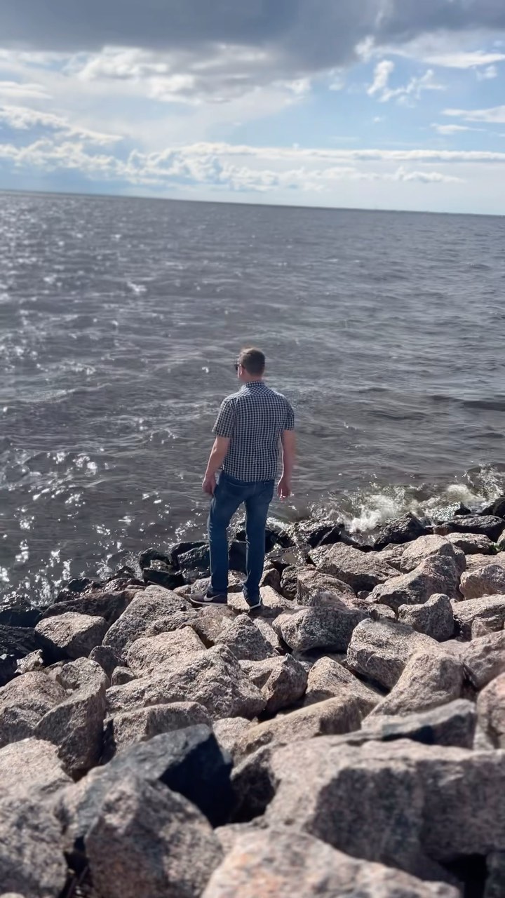 anton_krasov в LOOKY. #russia. #russia