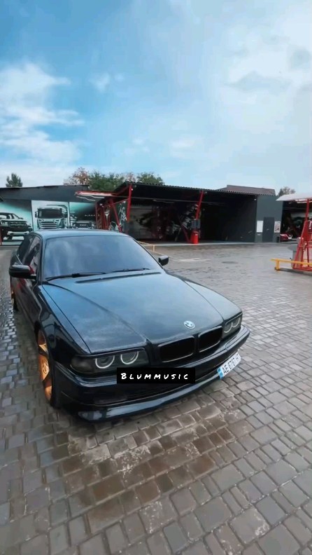 blummusic_ в LOOKY. . Прекрасна 🔥