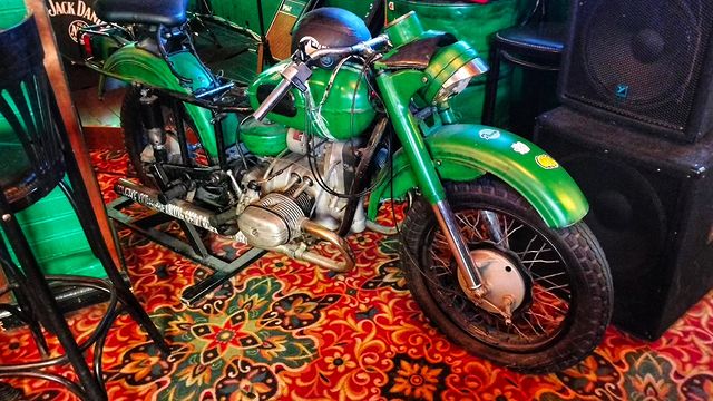 go_surprise_me in LOOKY. #haratspub. #haratspub