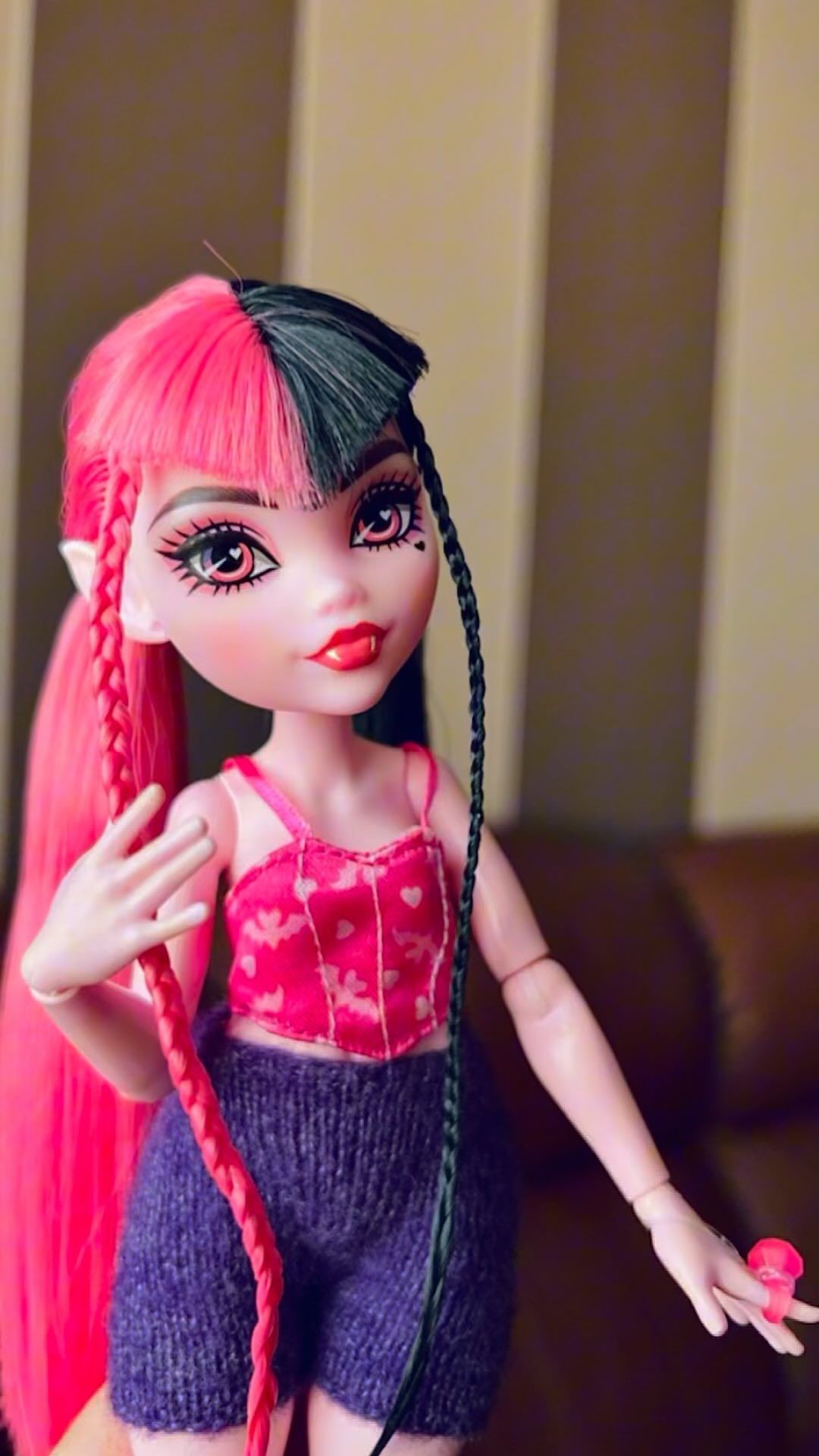 re.alen в LOOKY. #monsterhighcollector,#dollcollection,#dollcollector,#monsterhighdolls,#monsterhighdoll,#monsterhigh,#g3monsterhigh,#monsterhighreboot,#monsterhighreboot2022,#monsterhighg3,#monsterhighrebootdolls,#monsterhighcollector,#monsterhighcollection,#monsterhighisback,#mattel,#g3monsterhighdol,#monsterhighrestyle,#draculaura,#draculauramonsterhigh,#monsterhighdraculaura,#g3draculaura,#draculaurag3,#draculauradoll. Открыв эту булочку я...