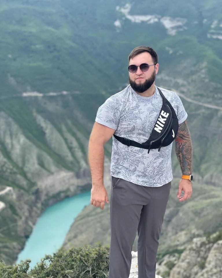 sergeev.d_official в LOOKY. . null