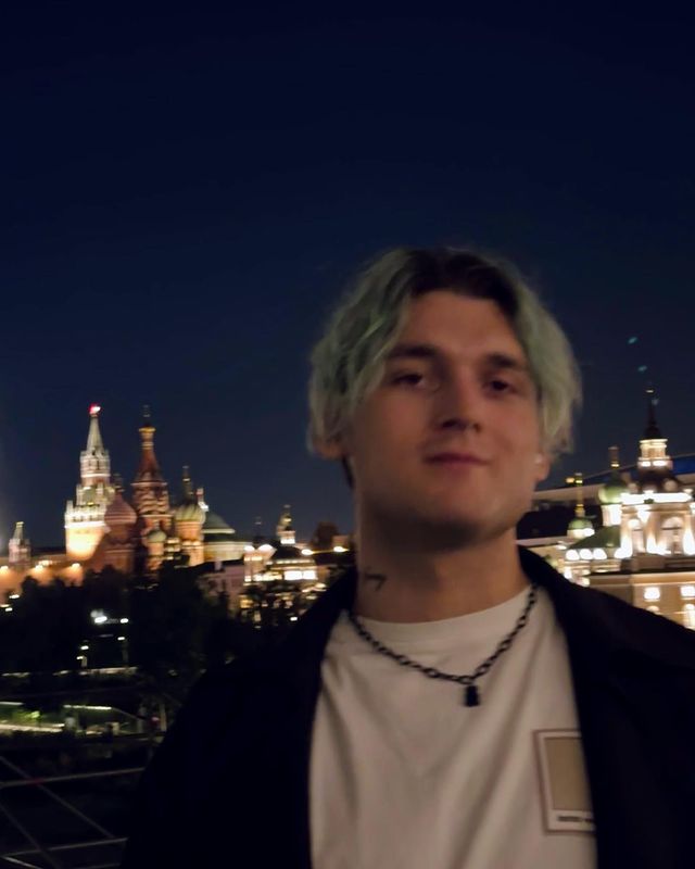 dimagalyanov в LOOKY. . столица мира (и я)
(...