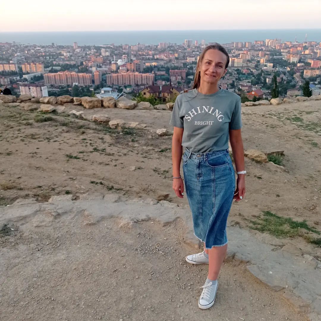 Лето - это закаты, рассветы и море, - море счастья!