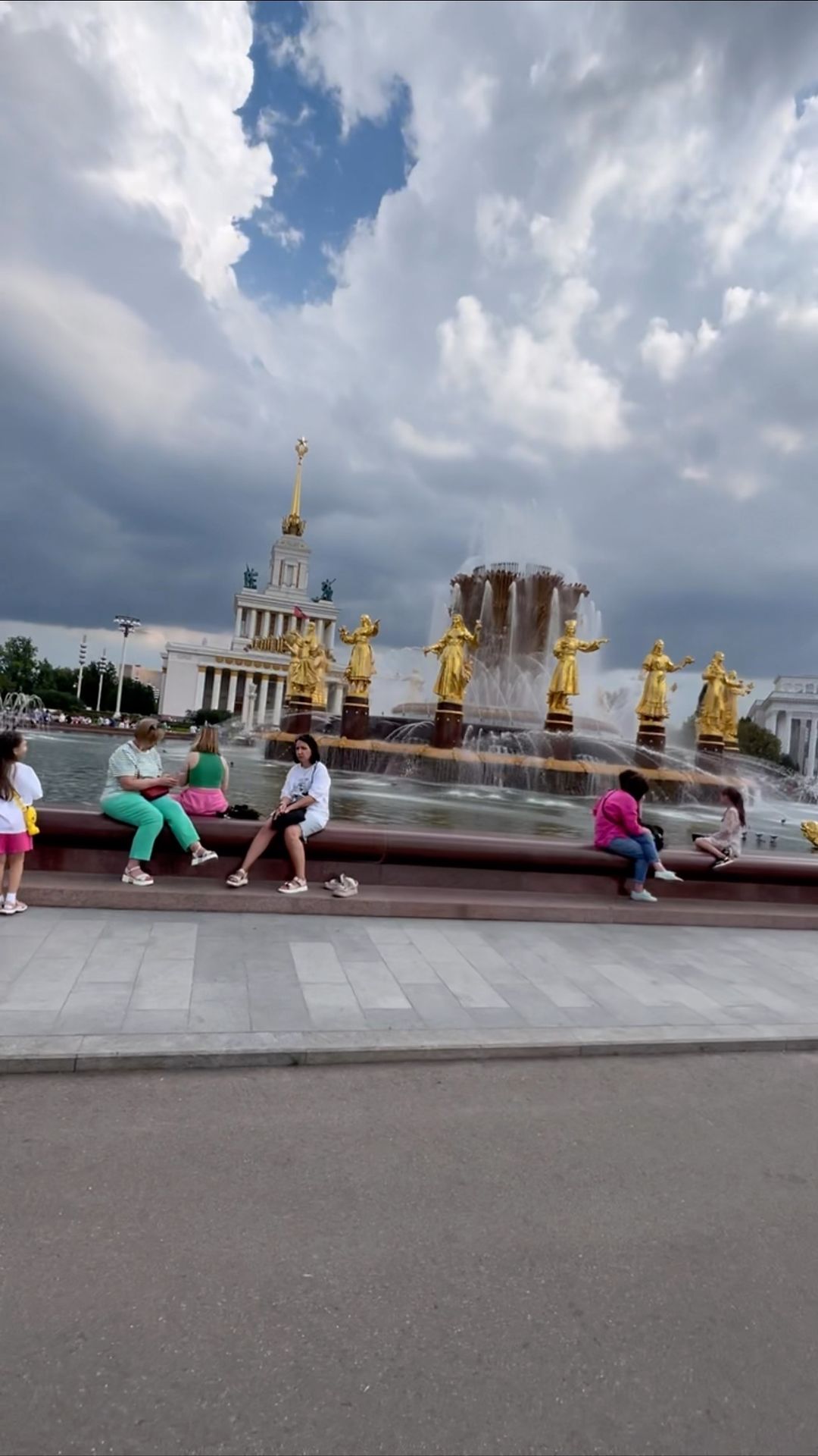 bonsucre в LOOKY. . null