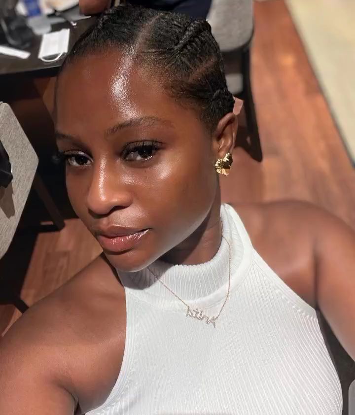 Queen Anita brows в LOOKY. . null