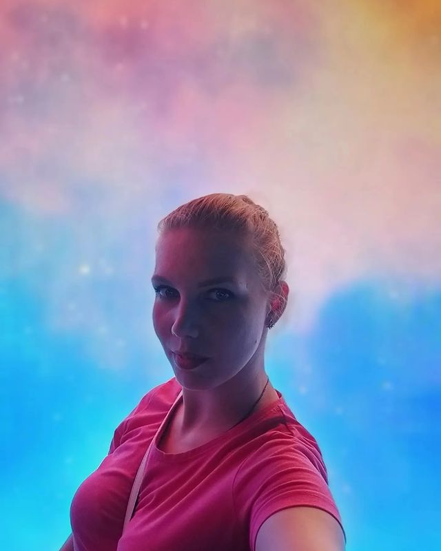 irina_irinka_irka в LOOKY. . null