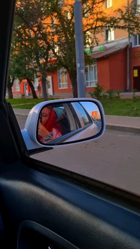 valeryanka98 in LOOKY. . null