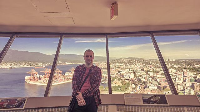 Андрей Потапов в LOOKY. #vancouver,#BritishColumbia,#Canada. @vancouverlookout Ва...