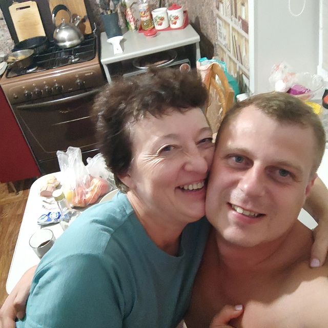 mrkuzma1 в LOOKY. . Это моя тещажена.......