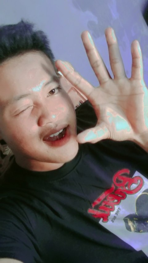 arilsaptra24 в LOOKY. #trending. Kurang besar 
#trend...