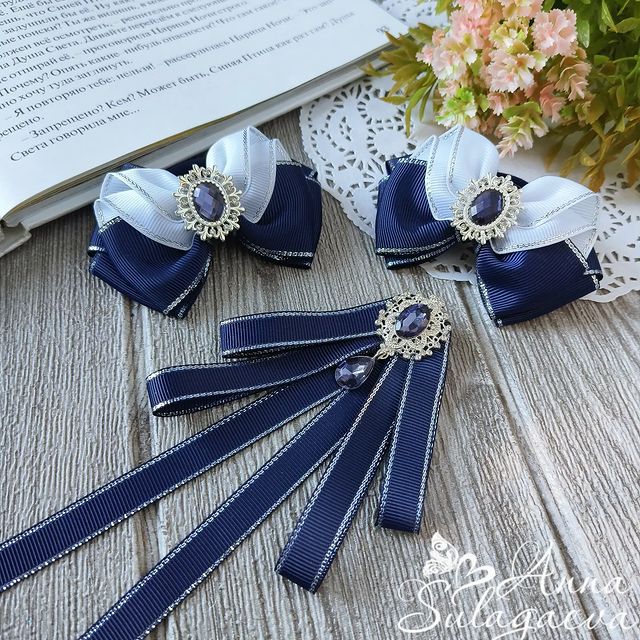 sulart.ru в LOOKY. #банткина1сентября,#галстукдлядевочки,#галстуквшколу,#галстукброшь,#галстукжабо,#бантыдляпервокласницы,#бантикившколу,#бантикинапервоесентября,#белыебантывшколу,#белыебантикившколу,#школьныебантики,#белыебантики,#резиночкидляволос,#бантикидлядевочки,#школьнаяформадлядевочки,#синяяшкольнаформа,#первоклассница,#первыйразвпервыйкласс,#школа_AnnaSul. Комплект, который пр...