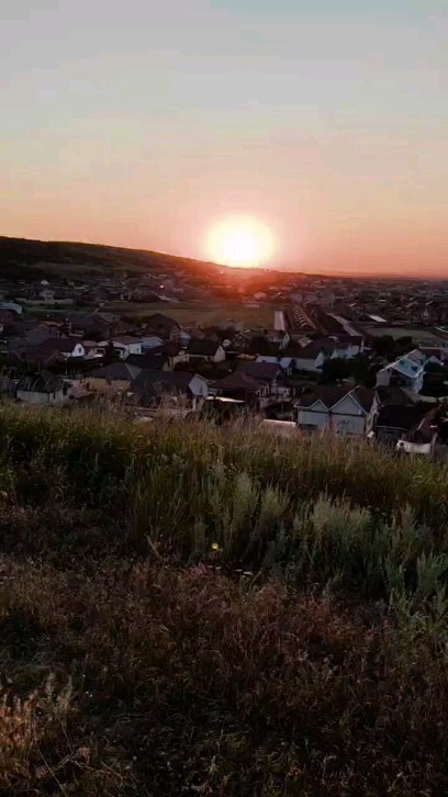 bluestone_petite в LOOKY. #каникулывМВ,#отдыхнахуторекрасныйпахарь,#крымкоктебель,#крымутес,#химкииокрестности. Солнце и дороги...

...