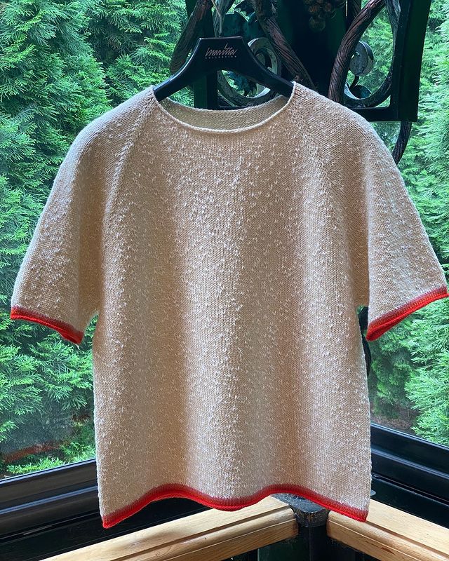 nellytakaya в LOOKY. #knitknitknit,#knitting,#knitting_inspiration,#knittingaddict,#knittinglove,#knittersofinstagram,#strikk,#instafashion,#fashion,#tricot,#tricotaddict,#вязание,#вязаниеспицами,#вяжуназаказ,#вяжутнетолькобабушки,#кубок,#вязонство,#вязонскаяложа,#рукоделие,#вязанаяодежда,#knittedwear. 🧶 Джемпер-футболка ...