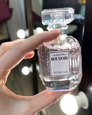 magic_of_beauty_24 in LOOKY. #духиназаказкрасноярск,#чешскиедухиназаказ,#чешскиедухи,#Essenes24. Boudoir Second Skin�...