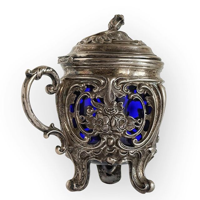 bl0shka_flea в LOOKY. #вналичии_bl0shka_flea,#антиквариат,#антиквариатмосква,#антиквариатизевропы,#антикварноесеребро,#антикварнаясахарница,#антикварнаяпосуда,#стариннаяпосуда,#стариннаяпосудаизевропы,#старинноесеребро,#блошка,#блошиныйрынок,#блошиный_рынок,#блошиныйрынокмосква,#люблюантиквариат. ⚜️ СТАРИННАЯ СЕРЕБРЯ...