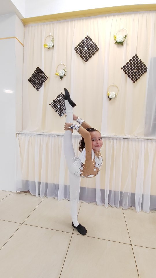circus_studio_vselennaya_ в LOOKY. #дкраспадский,#75,#летие#ошпу,#дети#твоочество#ангел. Выступление в Междур...