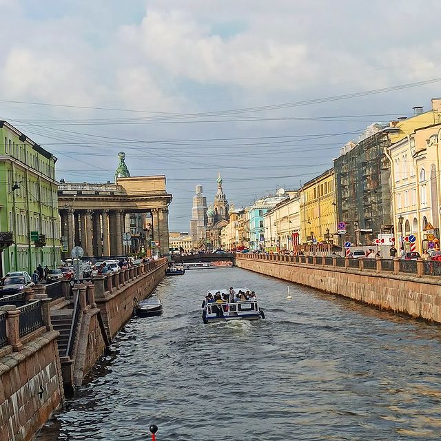 spb_vector в LOOKY. #saint_petersburg,#санкт_петербург,#питер,#saintpetersburg,#санктпетербург,#спб,#петербург,#piter,#petersburg,#russia,#этопитердетка,#pitergram,#городнаневе,#россия,#saintp,#типичныйпитер,#piterfoto,#исаакиевскийсобор,#ленинградскаяобласть,#севернаястолица,#instaspb,#peterburg,#spbgram,#весна,#культурнаястолица,#музей,#210школа,#578школа,#architecture. ⠀⠀ 🚤Канал Грибоедов...