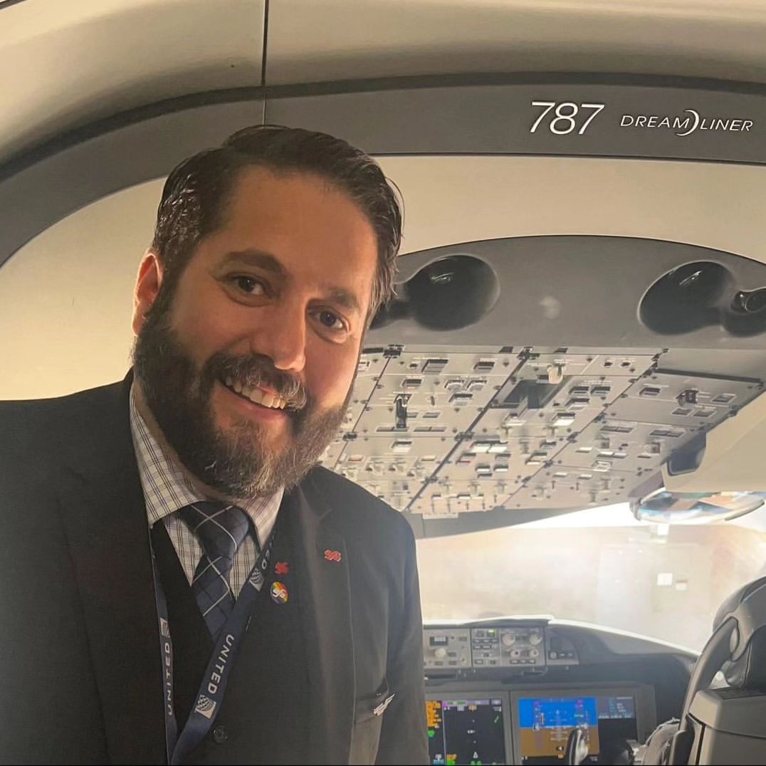 Paulo Silva in LOOKY. . EWR 🇺🇲 to 🇮🇱TLV
...