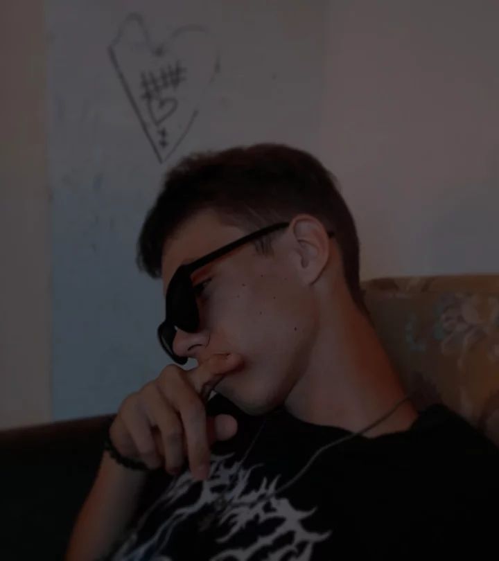 nikita_minirskiy63 in LOOKY. . ну а че 🤔✨