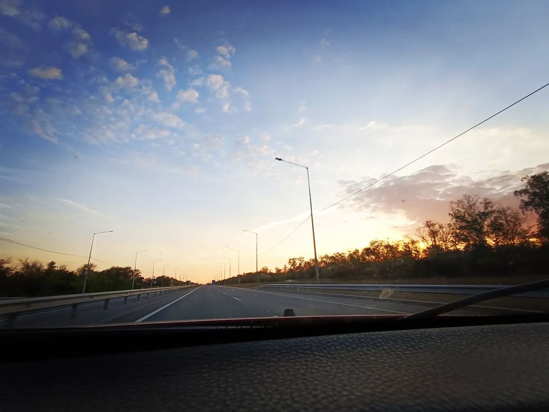 annetka_0 в LOOKY — Встречаем рассвет в дороге 🛣️