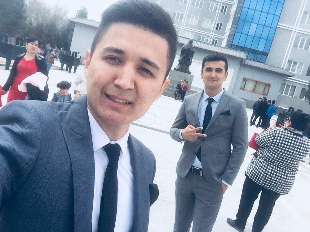 fayzbek_singer в LOOKY — @bobur.ibragimov_showman Serqirra ijodkor do’stimiz