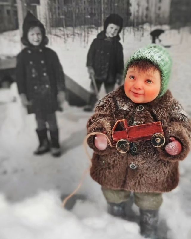 lamaxiko в LOOKY. #елочнаяигрушка,#кукла,#коллекционнаякукла,#неватнаяигрушка,#живаяигрушка,#мкживаяигрушка,#зима,#новыйгод,#подарокнановыйгод,#мкживаяигрушка,#ватнаяелочнаяигрушка,#игрушканаелку,#игрушки,#деткиссср,#коллекционнаяигрушка,#миниатюрадлякукол,#миниатюра,#ретро,#авторскаякукла,#коллекционирование,#текстильнаякукла,#авторскаяигрушка,#авторскаяработа,#миниатюрнаякукла,#ссср. 🎄Нашёл ‼️

-Толя, д...