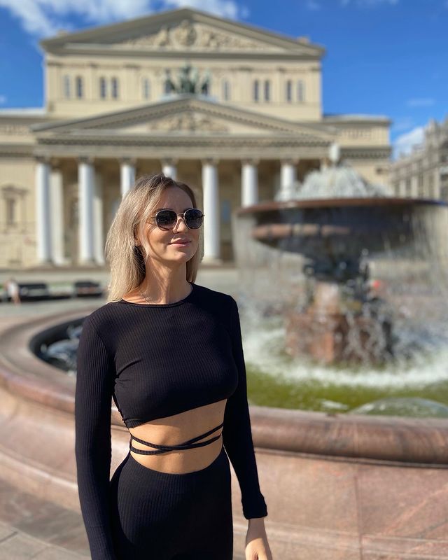 milayamila96 в LOOKY. #RedBull,#Москва,#Moscow,#moscowcity,#bigteatremoscow,#гум,#redsquare,#redsquaremoscow,#moscowmodel. Люблю этот город.💕
...