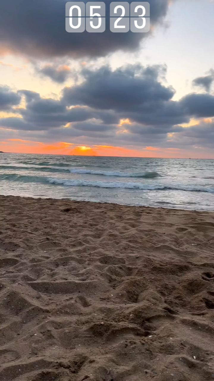 _sunsetify_ in LOOKY. . null