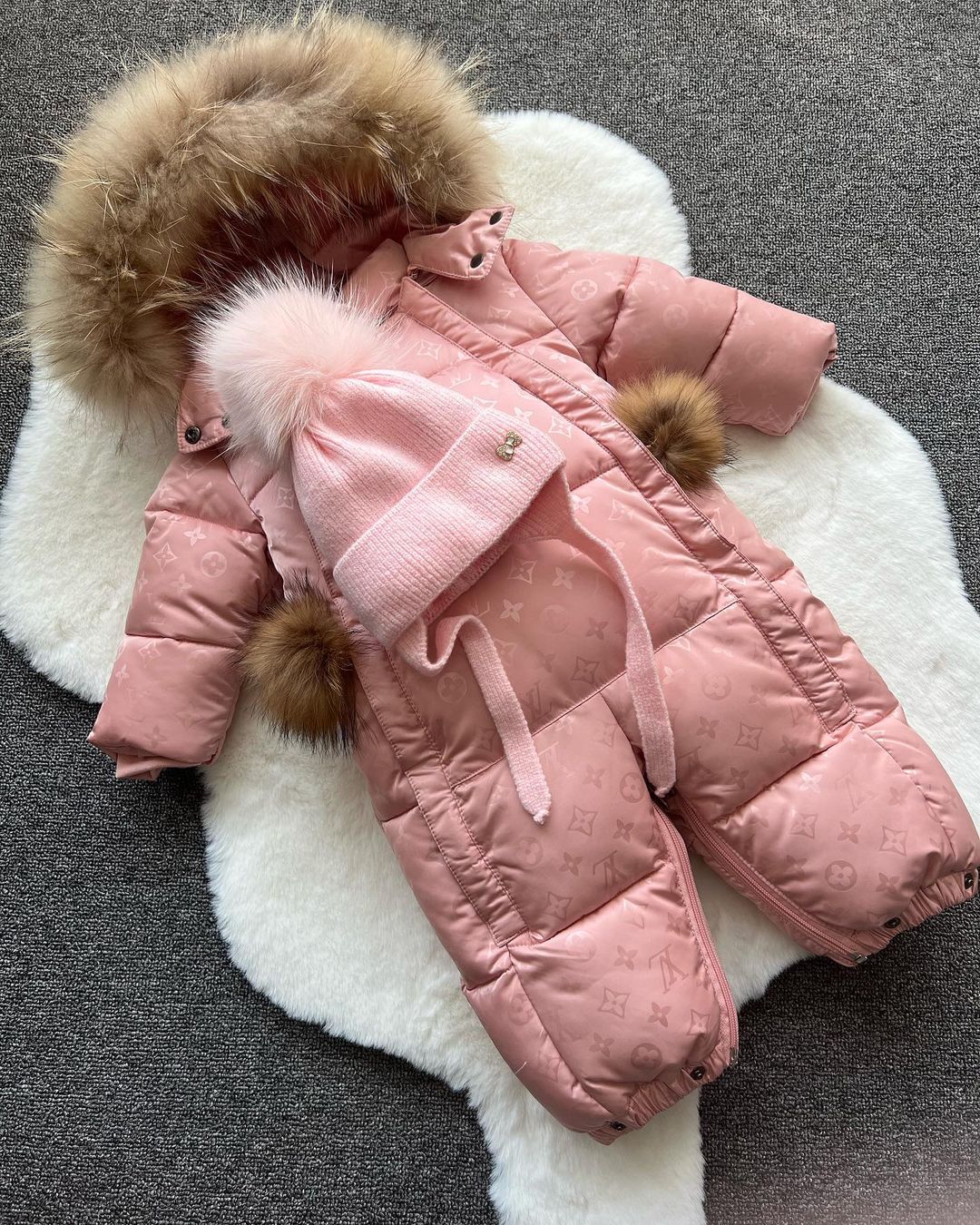 kombinezontut в LOOKY — ❄️ ЗИМА❄️
🔘Комбинезон-трансформер(можно сделать конвертом)
