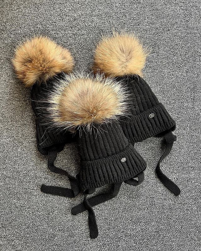 kombinezontut в LOOKY. #зима#зимняяшапка#детскаяшапка#детскиймагазин#комбинезон#детскийкомбинезон. Шапочка ❄️зимняя❄️ р...