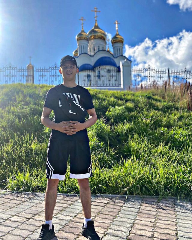 _demyanenko.dm_ в LOOKY. . Вас слишком много, п...