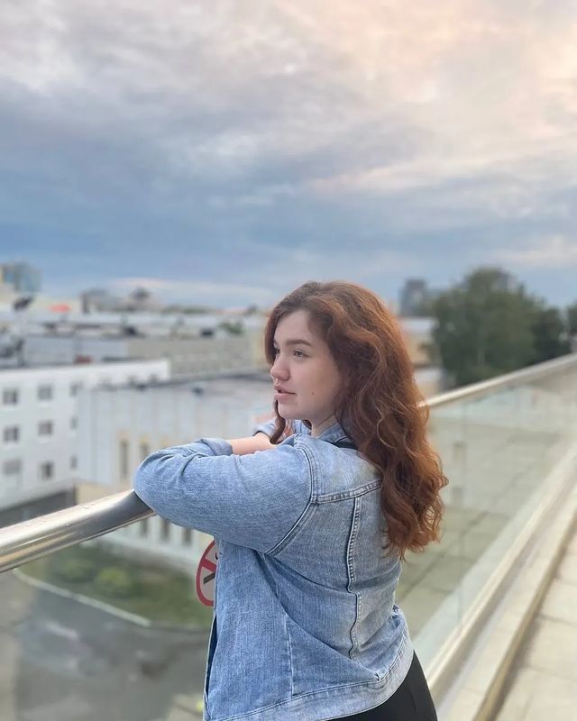 semenova.viks in LOOKY. . null