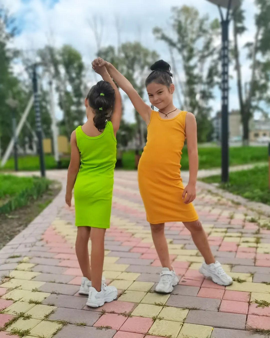 funny__sisters_ в LOOKY — фото 2